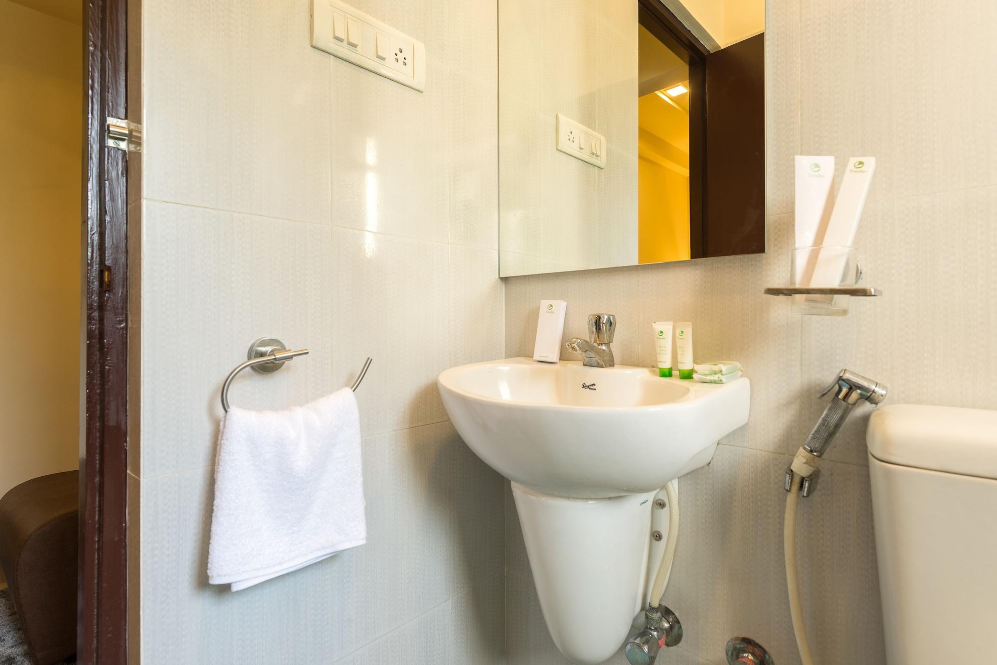 Hotel Treebo Nestlay Casa Chennai